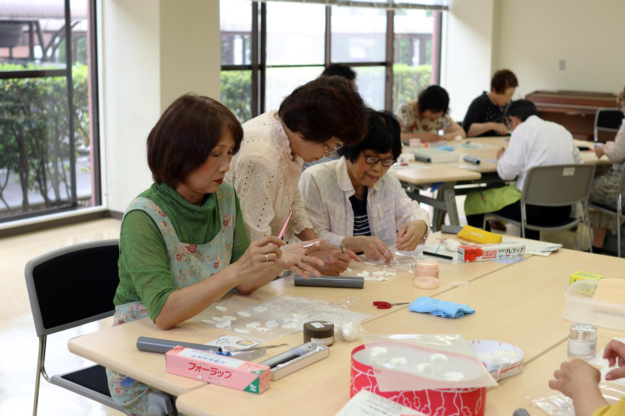 粘土細工の胡蝶蘭講座