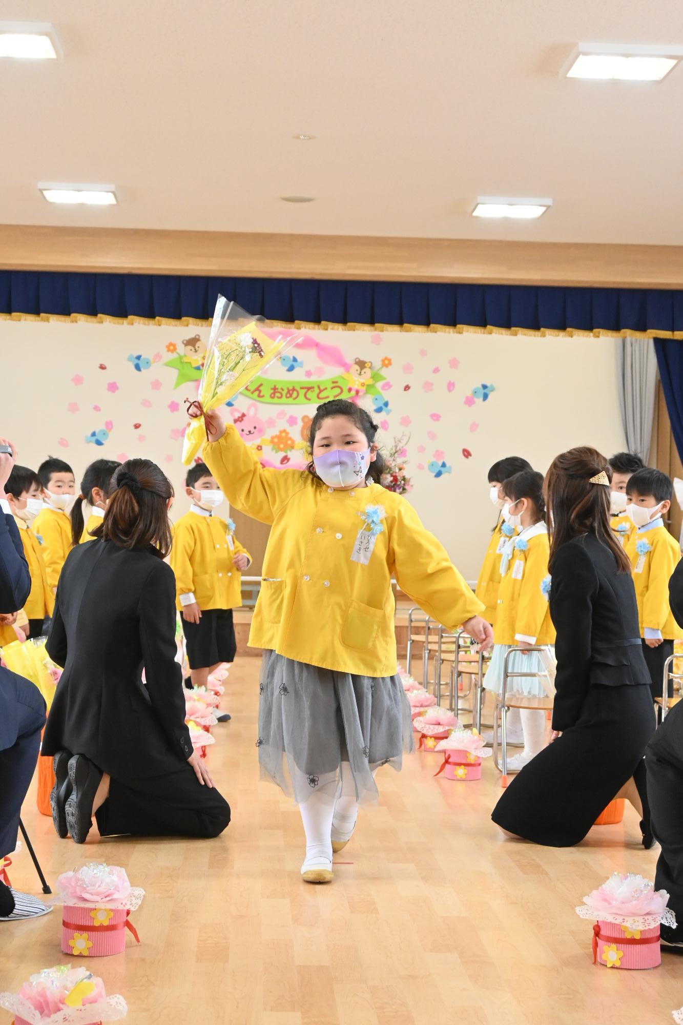 竜王東保育園卒園式