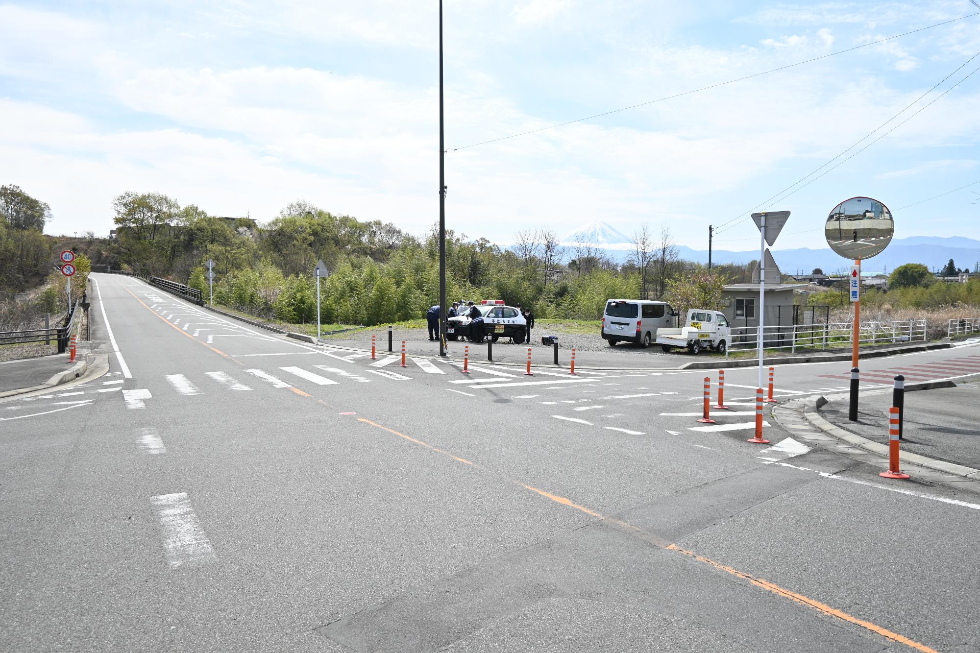 模擬パトカー洗車