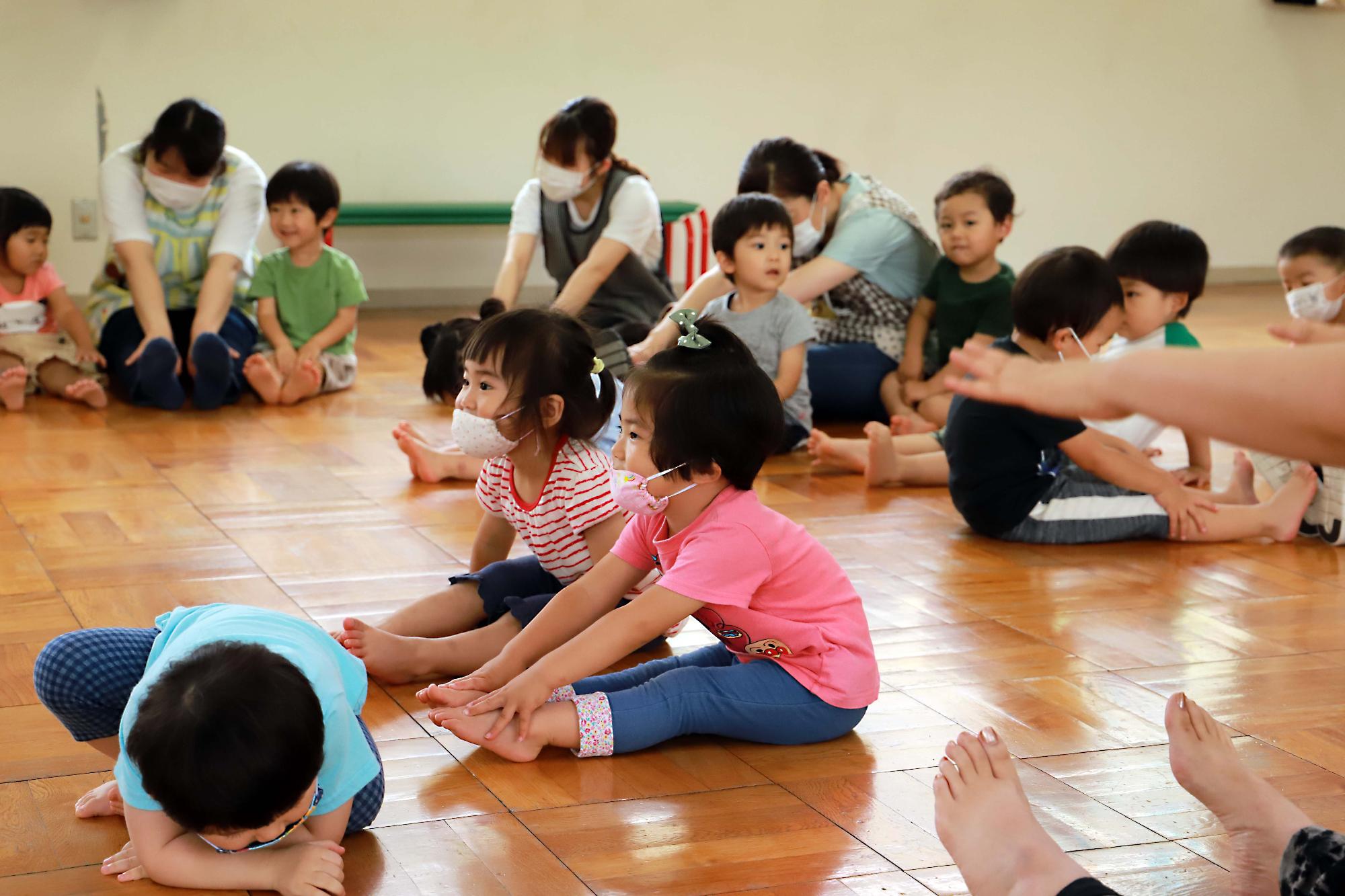 双葉西保育園キッズ・ヨガ