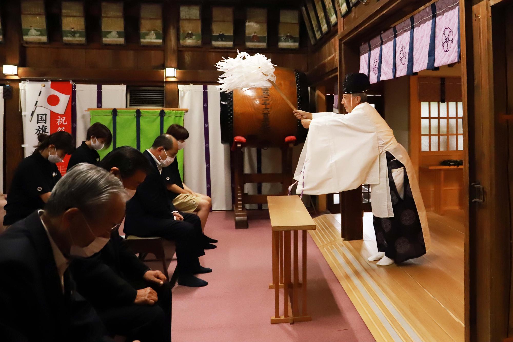 山梨クィーンビーズ必勝祈願