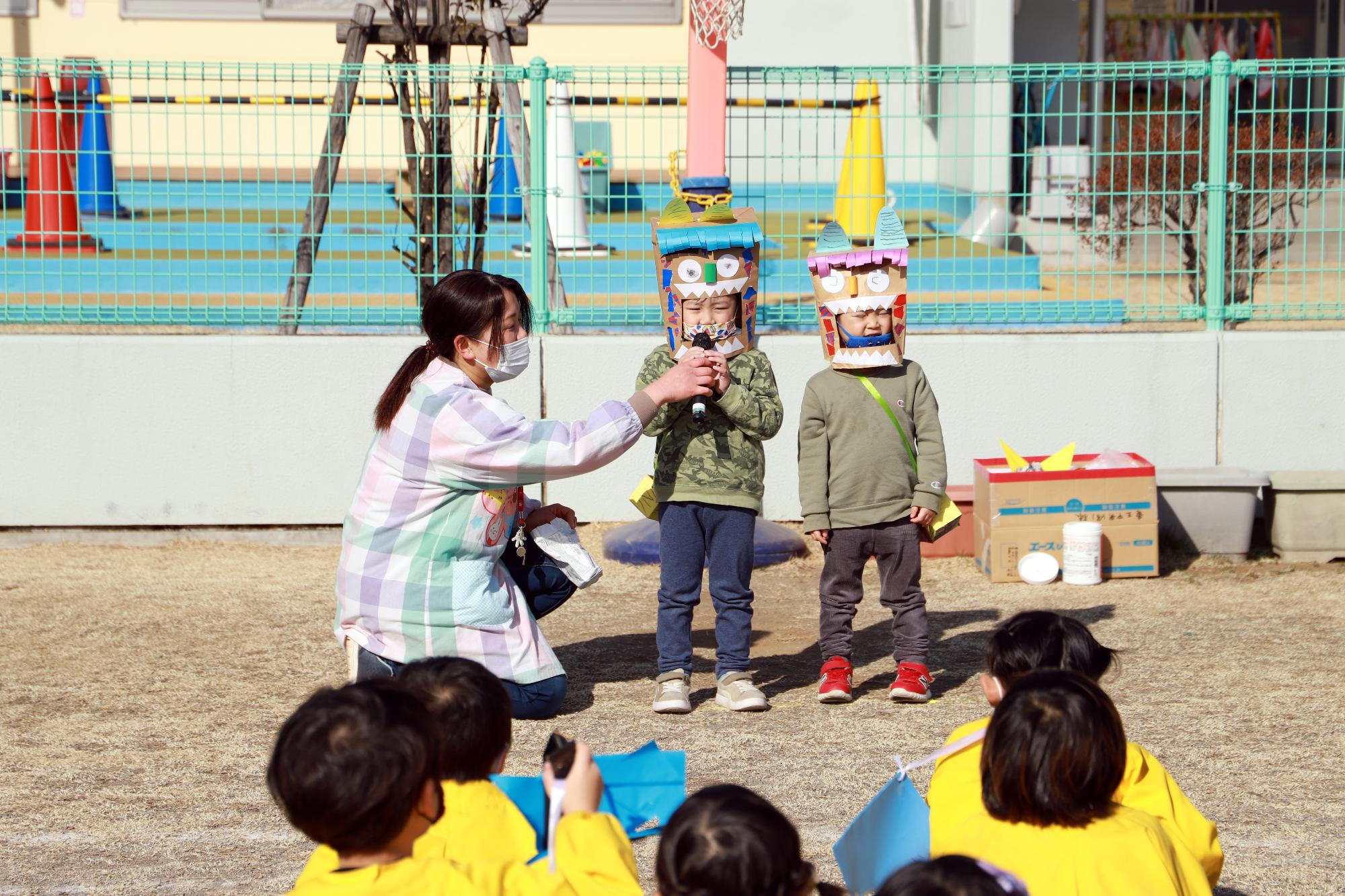 竜王中央保育園で節分の豆まき集会
