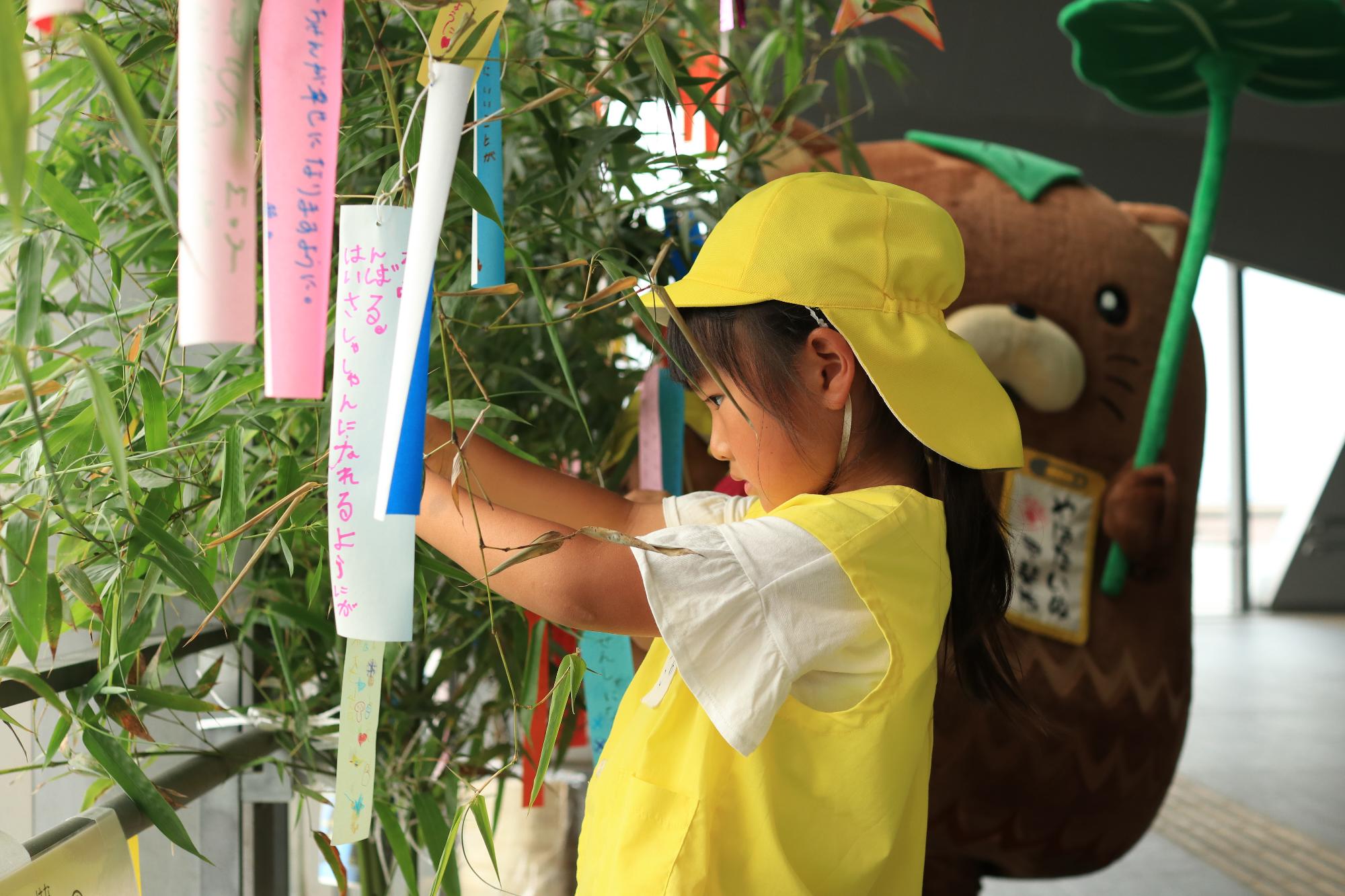 七夕は竜王駅で甲斐（書い）て願いを叶えよう