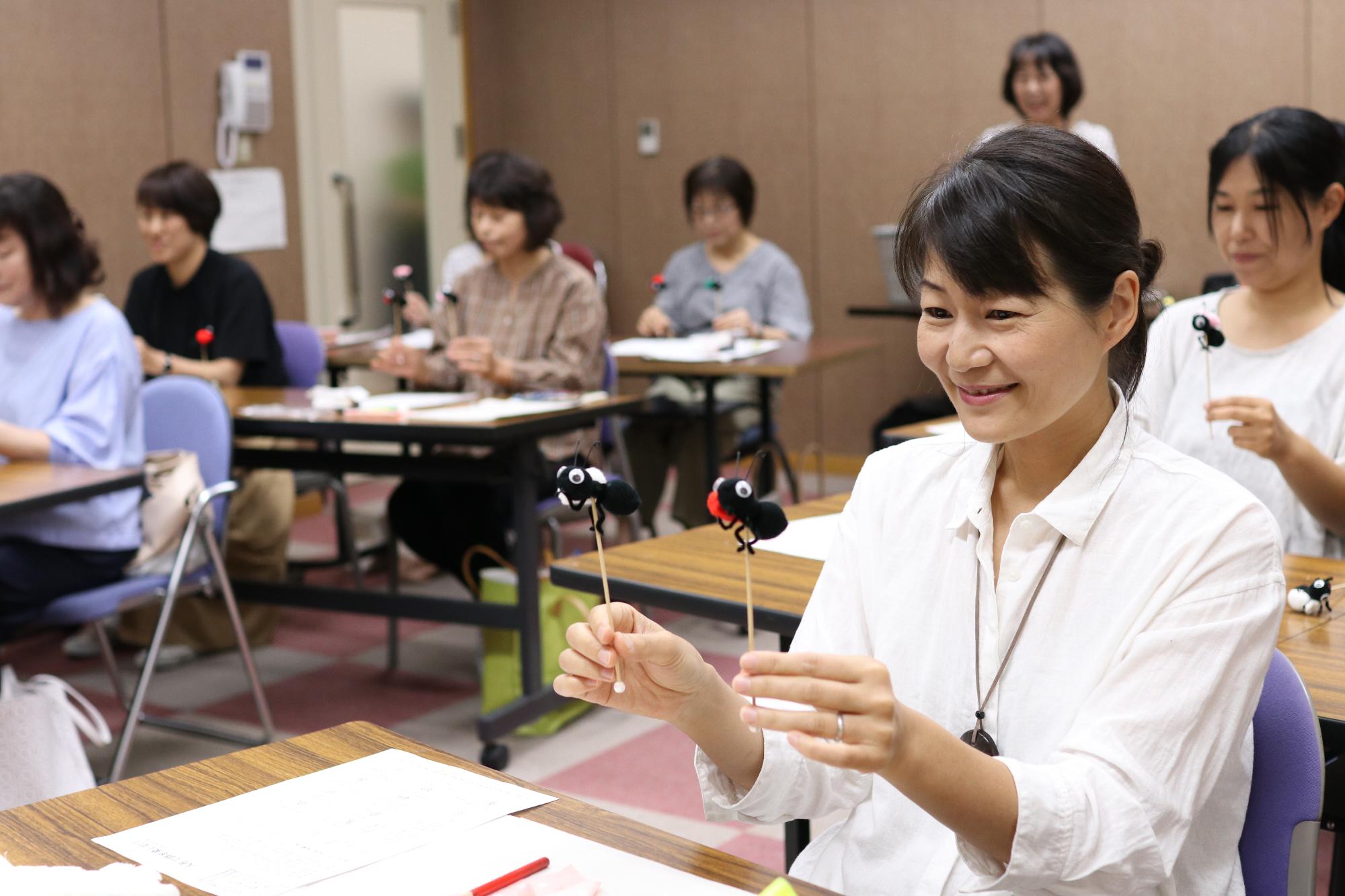 手袋人形の作り方と演じ方講座