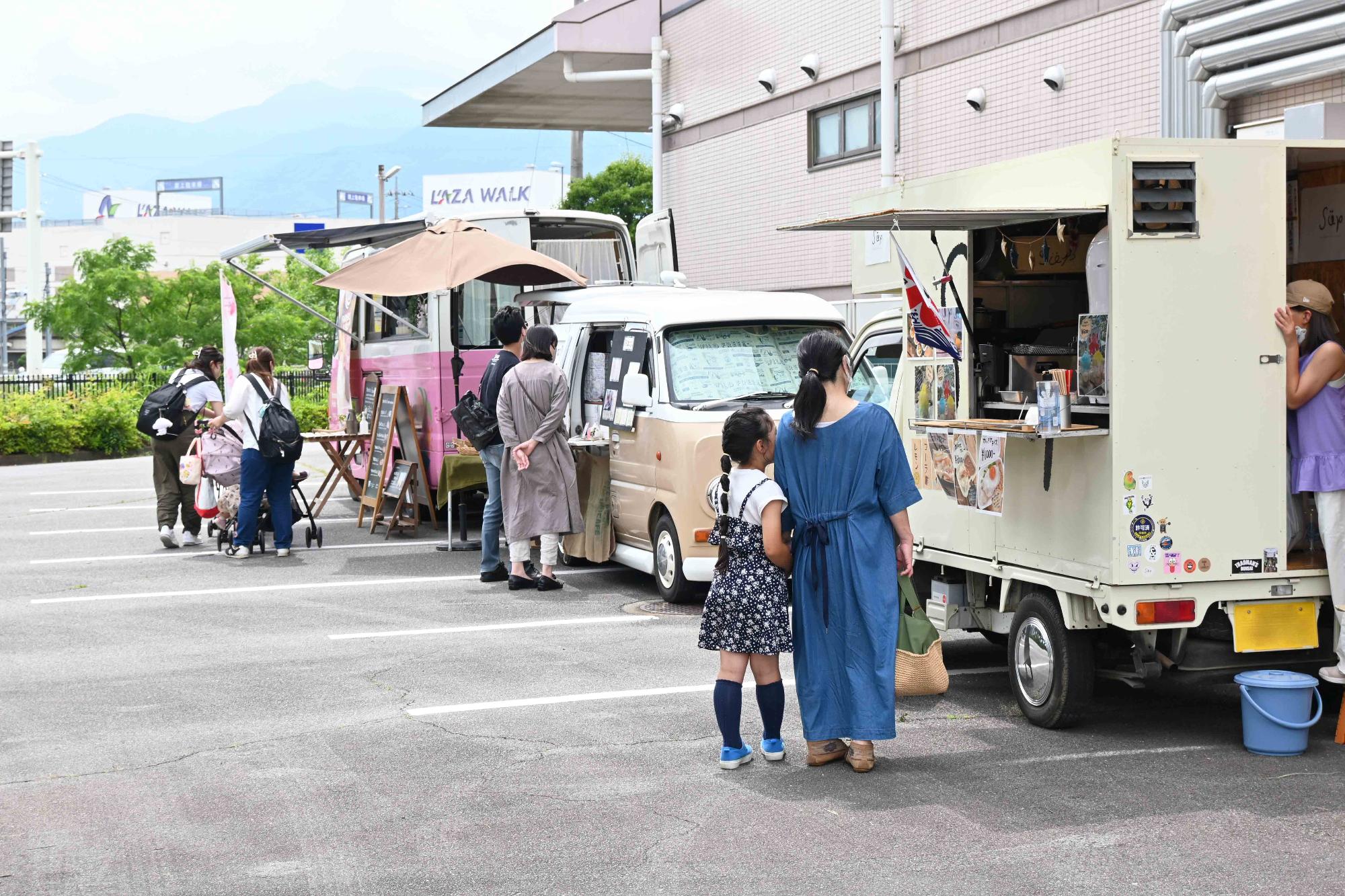 ふふっとマルシェ7543