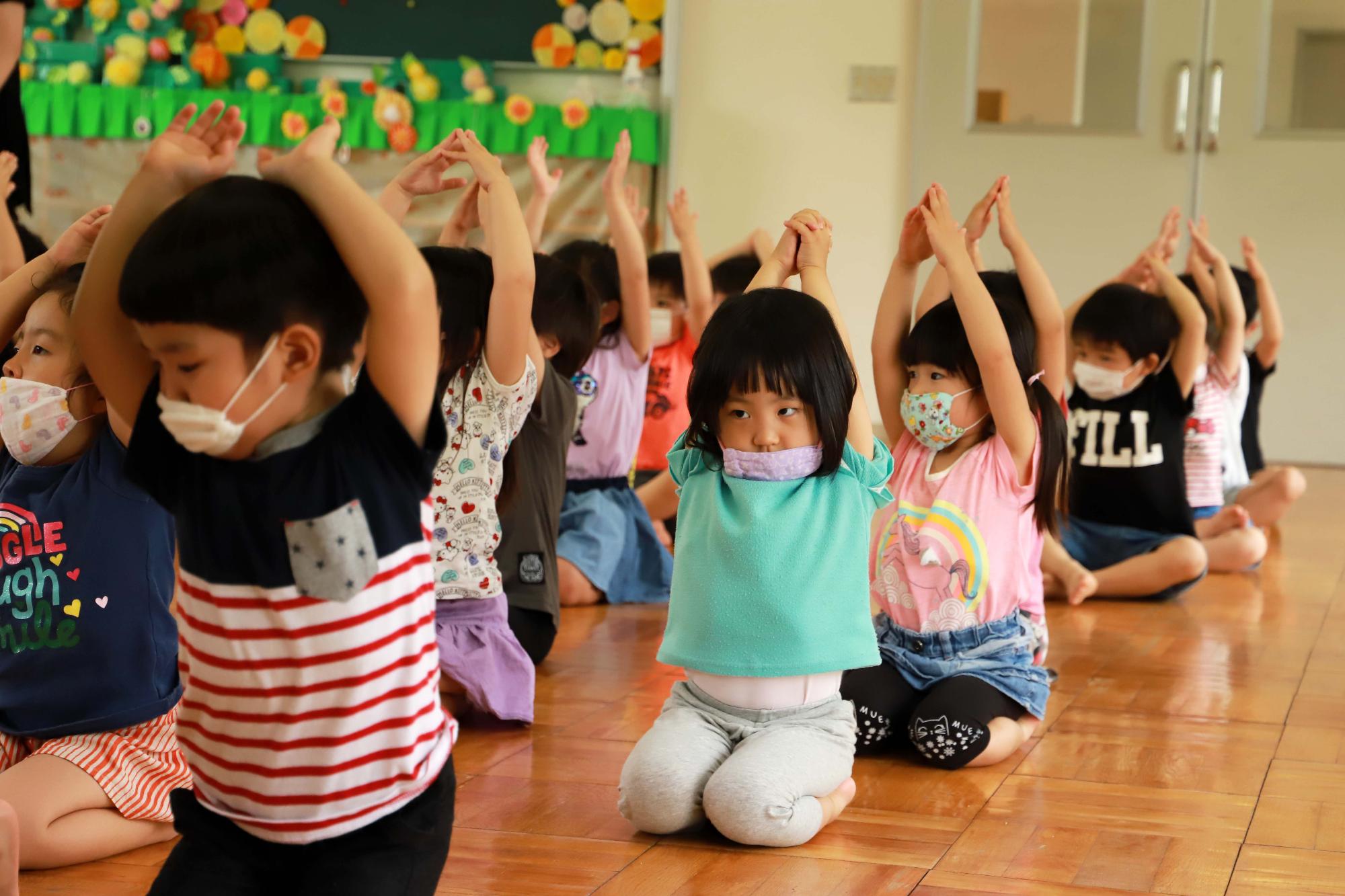 双葉西保育園キッズ・ヨガ