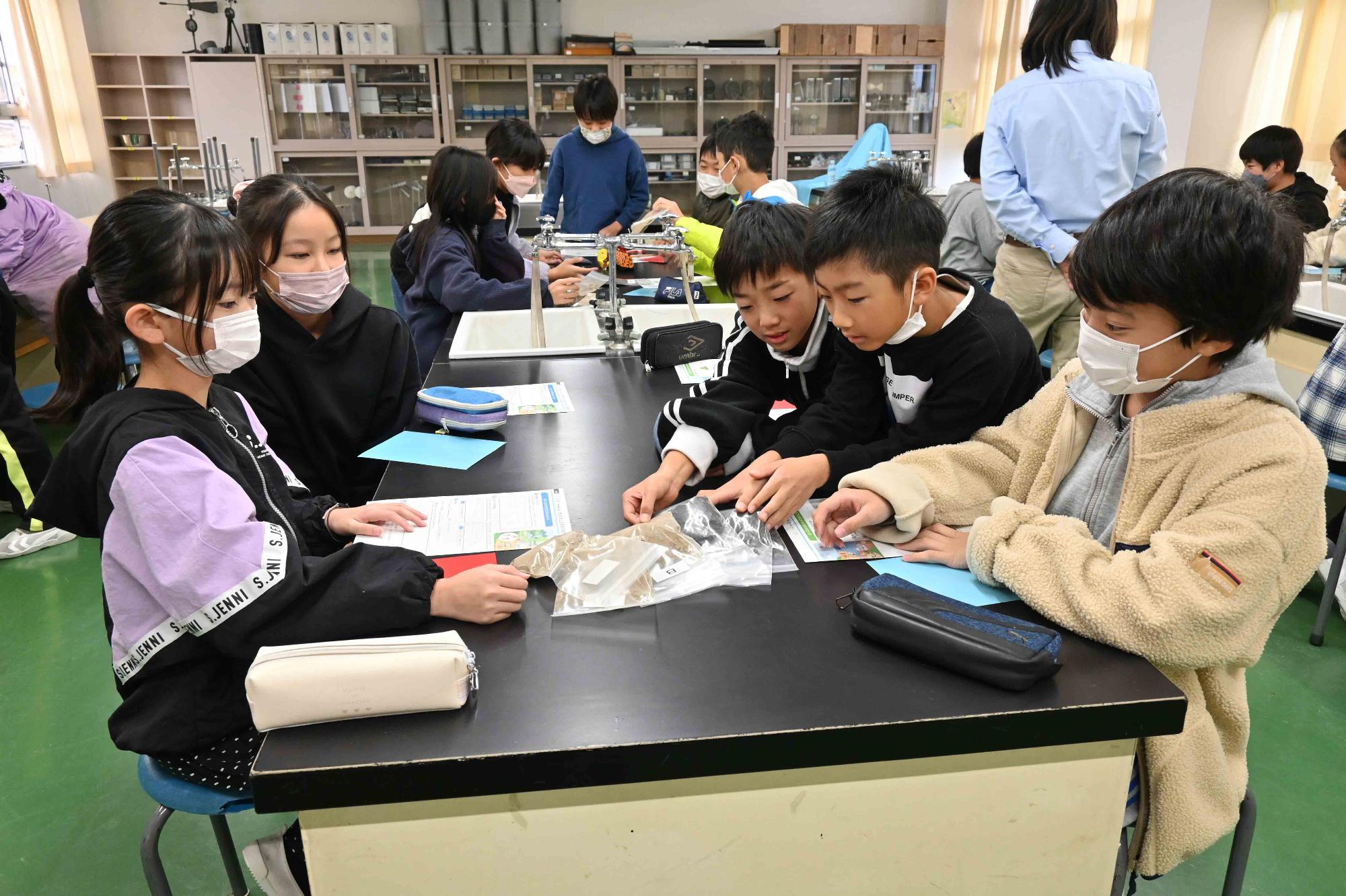 竜王北小学校5年生水育3249