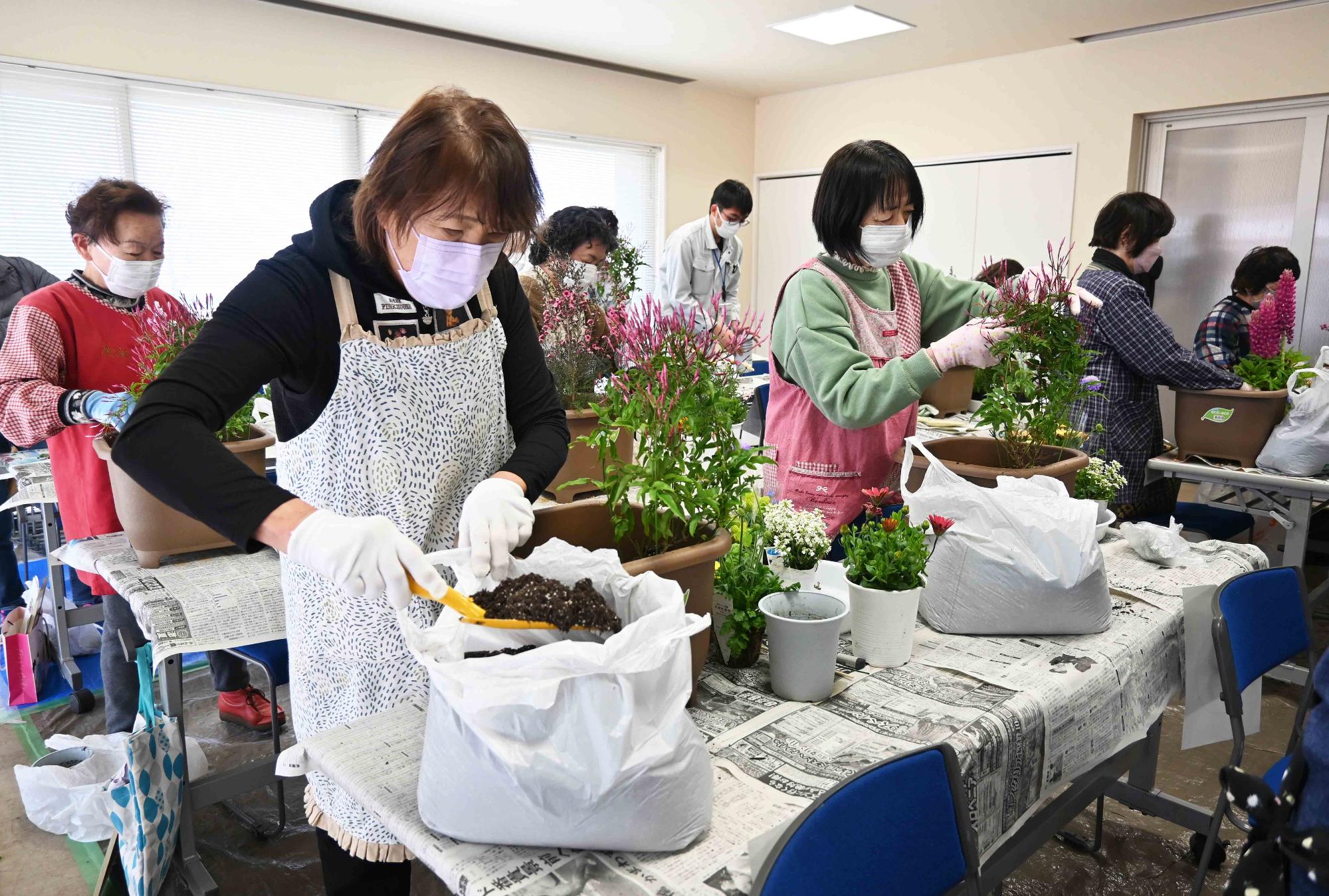 ふれ愛寄せ植え教室5741