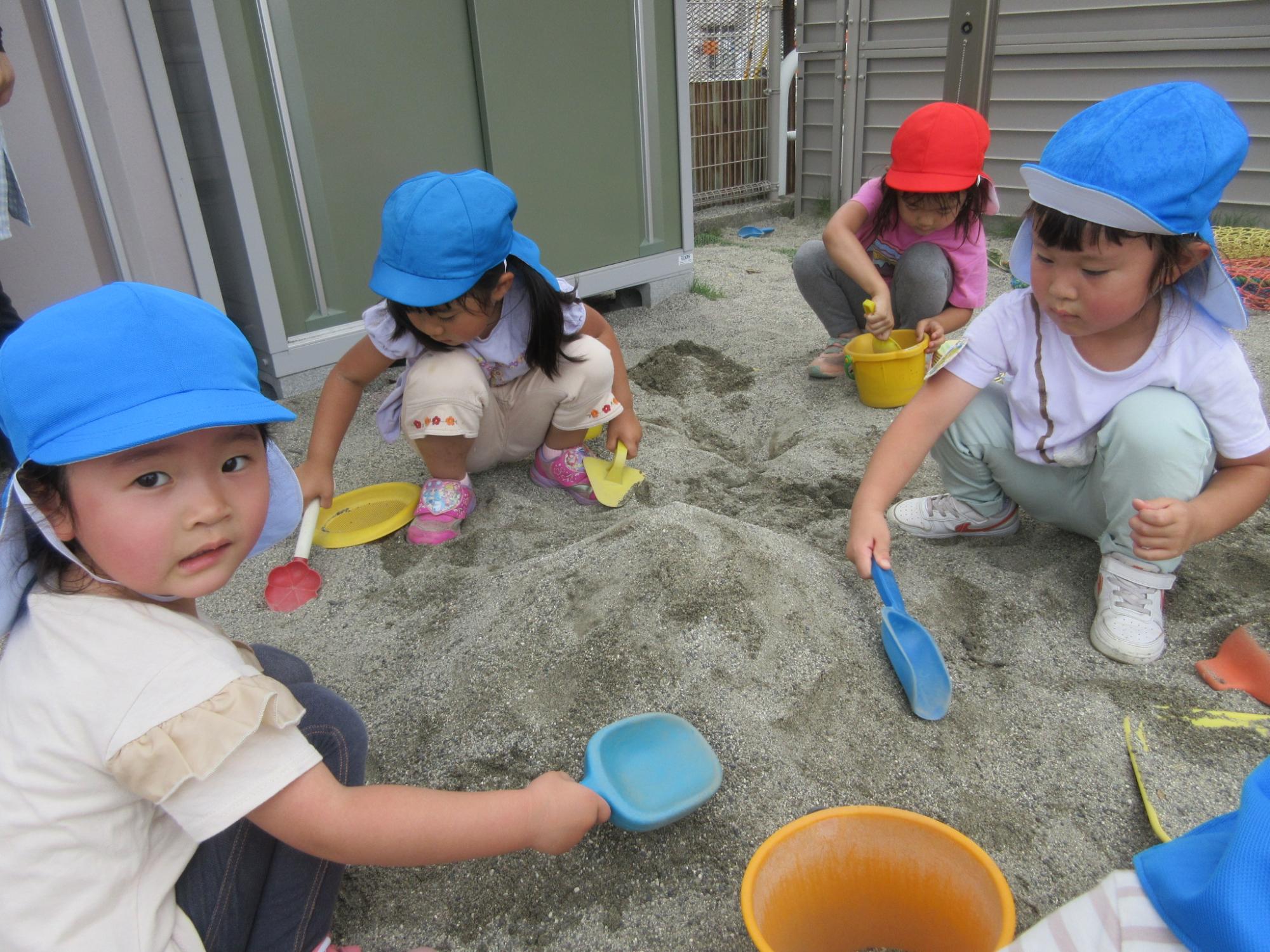 あお砂場遊び