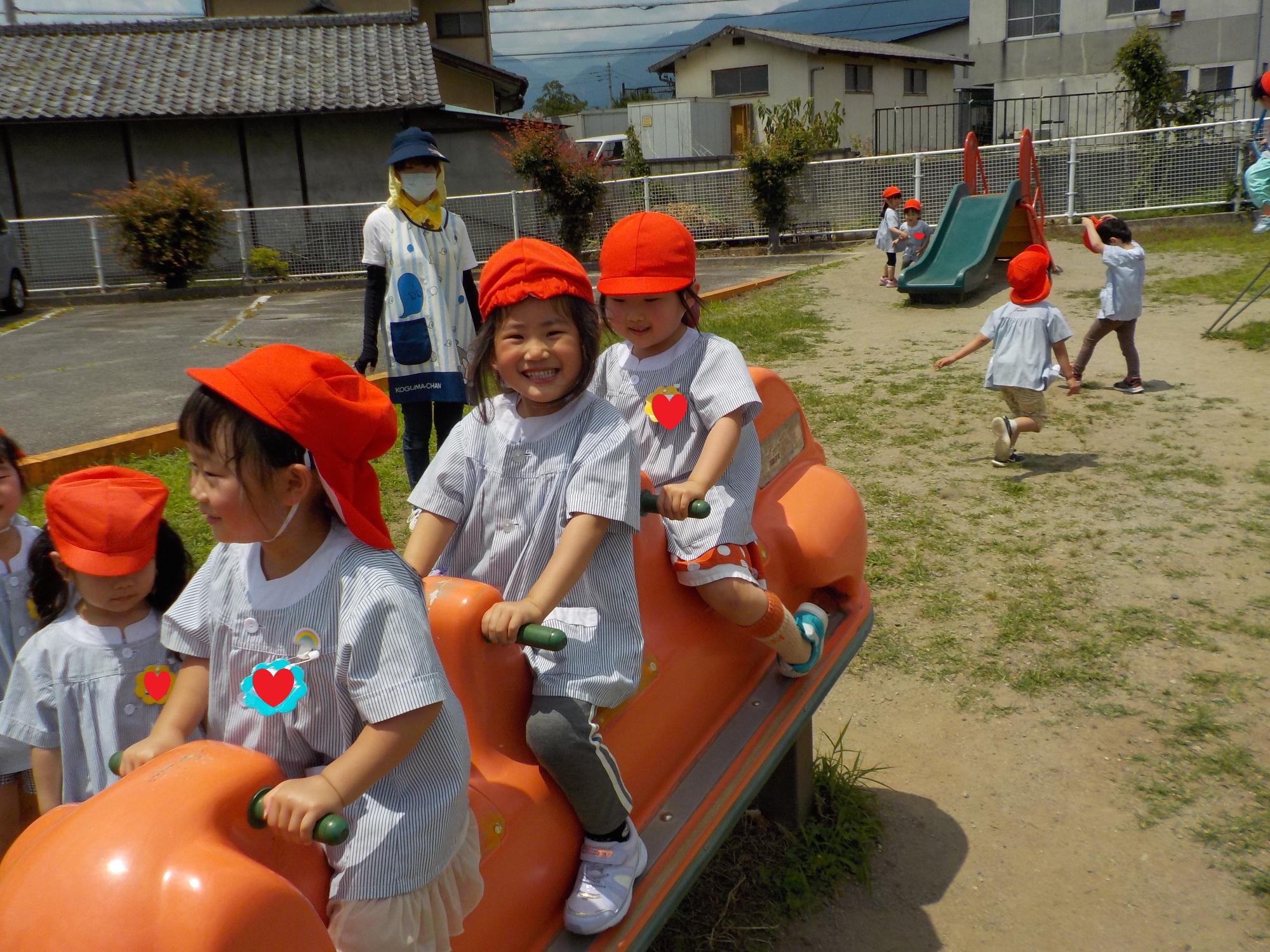 児童館へ遊びに行った様子