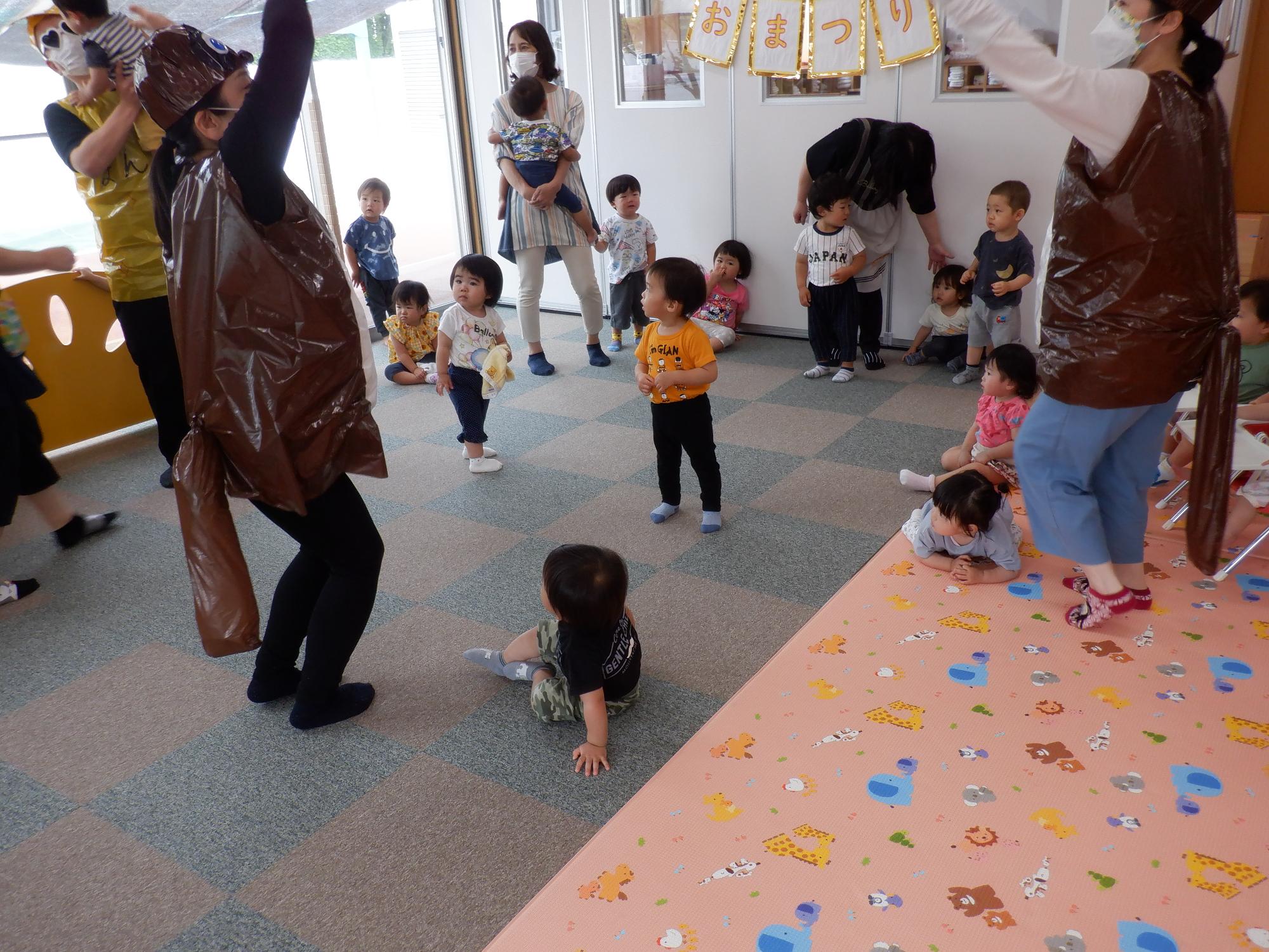 みんなで盆踊り