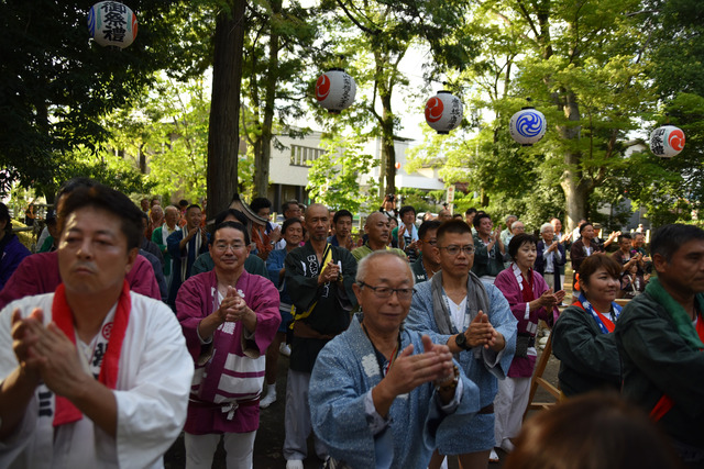 (写真)三本締めの様子