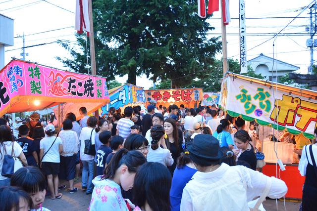 八幡神社祭典の様子の写真2