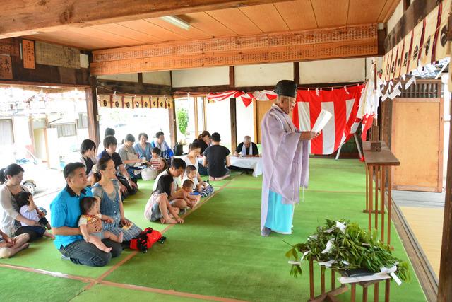 八幡神社祭典の様子の写真8