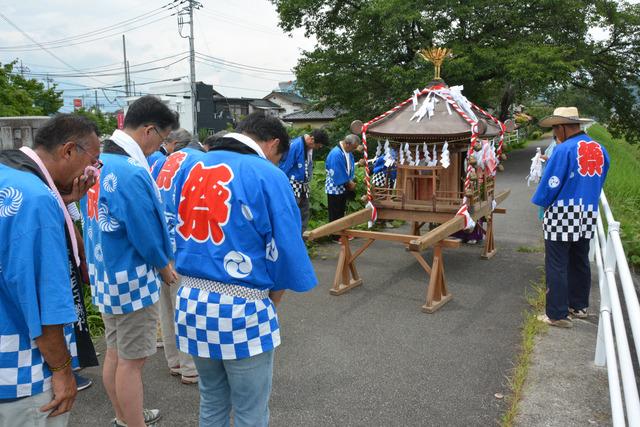 八幡神社祭典の様子の写真6