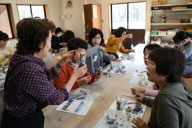 見て楽しい作って楽しいハーバリウム