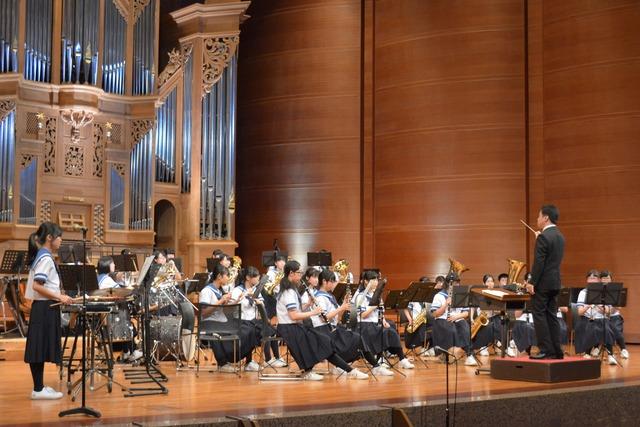 (写真)玉幡中学校吹奏楽部の演奏の様子