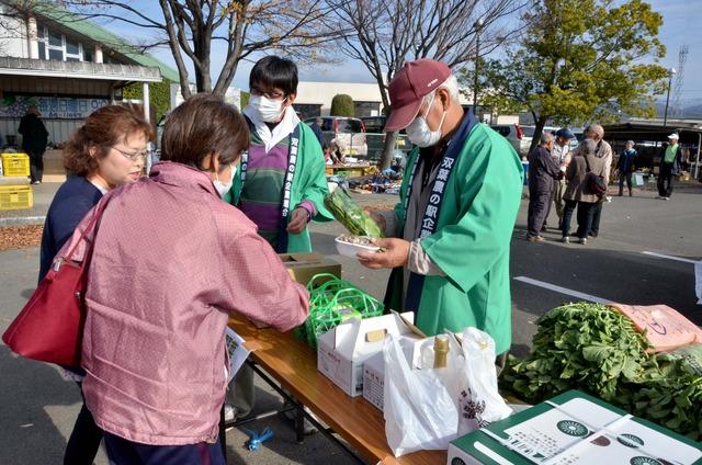 (写真)抽選会の様子