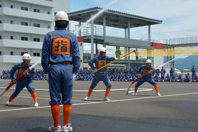 (写真)竜王第3分団によるポンプ車操法