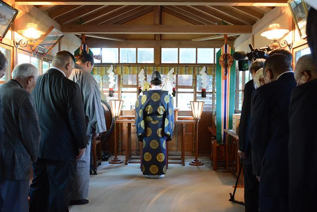 山縣神社を必勝祈願する竜電剛至の写真