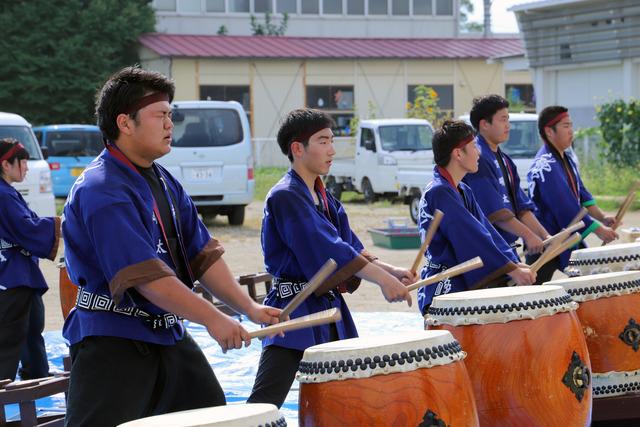 夏祭りの様子の写真1