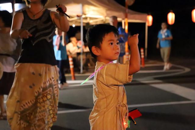 盆踊り大会の様子の写真3