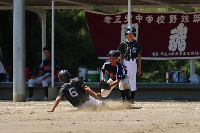 甲斐市内中学生交流野球大会の様子の写真4