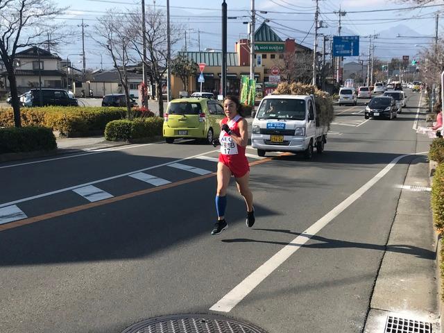 県下一周駅伝大会,選手が競走している写真7