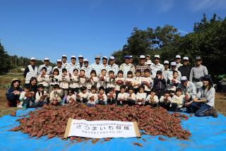 敷島保育園の子ども達の集合写真