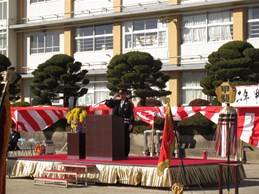 出初式の市長の写真