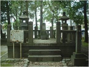 (写真)山県大弐の墓