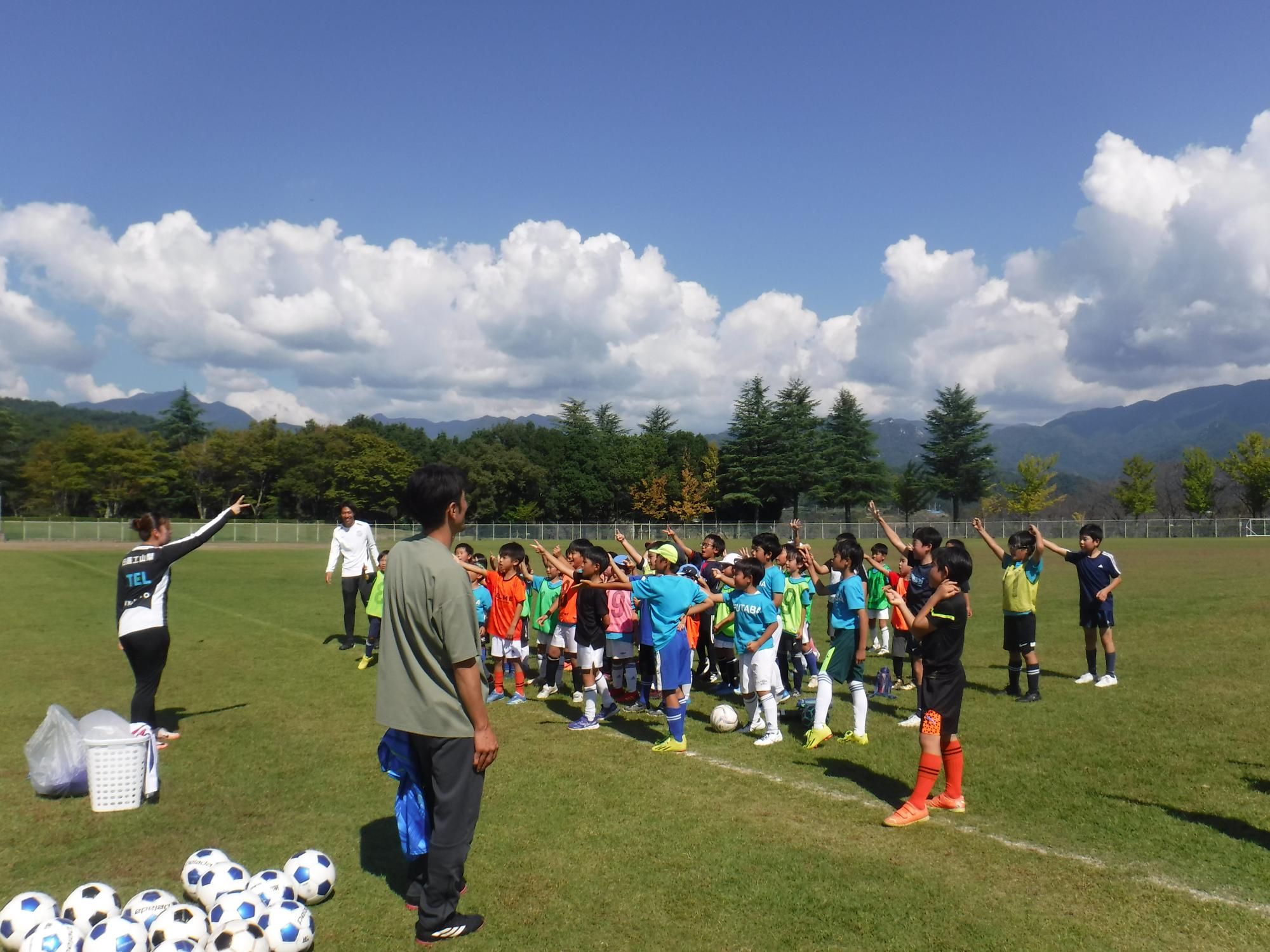 昨年度のサッカー教室の様子