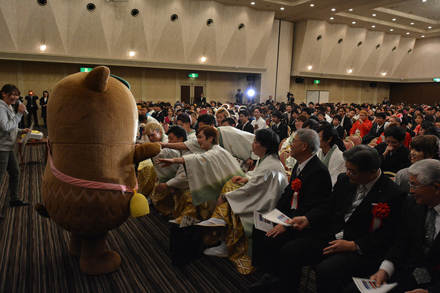 会場に駆け付けたやはたいぬの写真