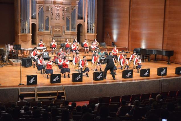 (写真)敷島南小学校吹奏楽部の演奏の様子