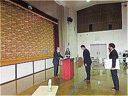 令和3年度山梨県国土調査事業功労者表彰及び地籍調査講習会での市長の写真