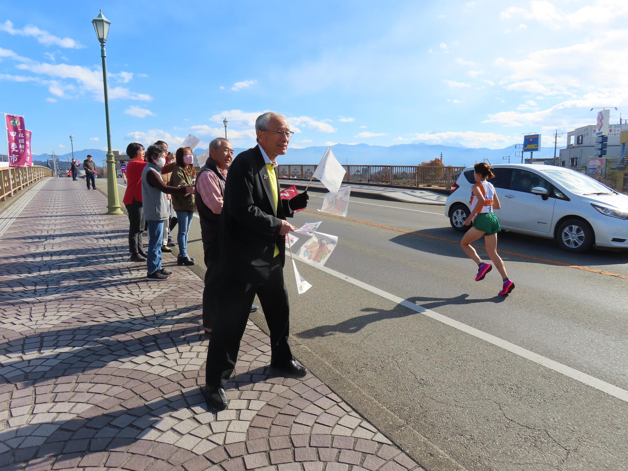 山梨県一周駅伝競走大会応援の写真