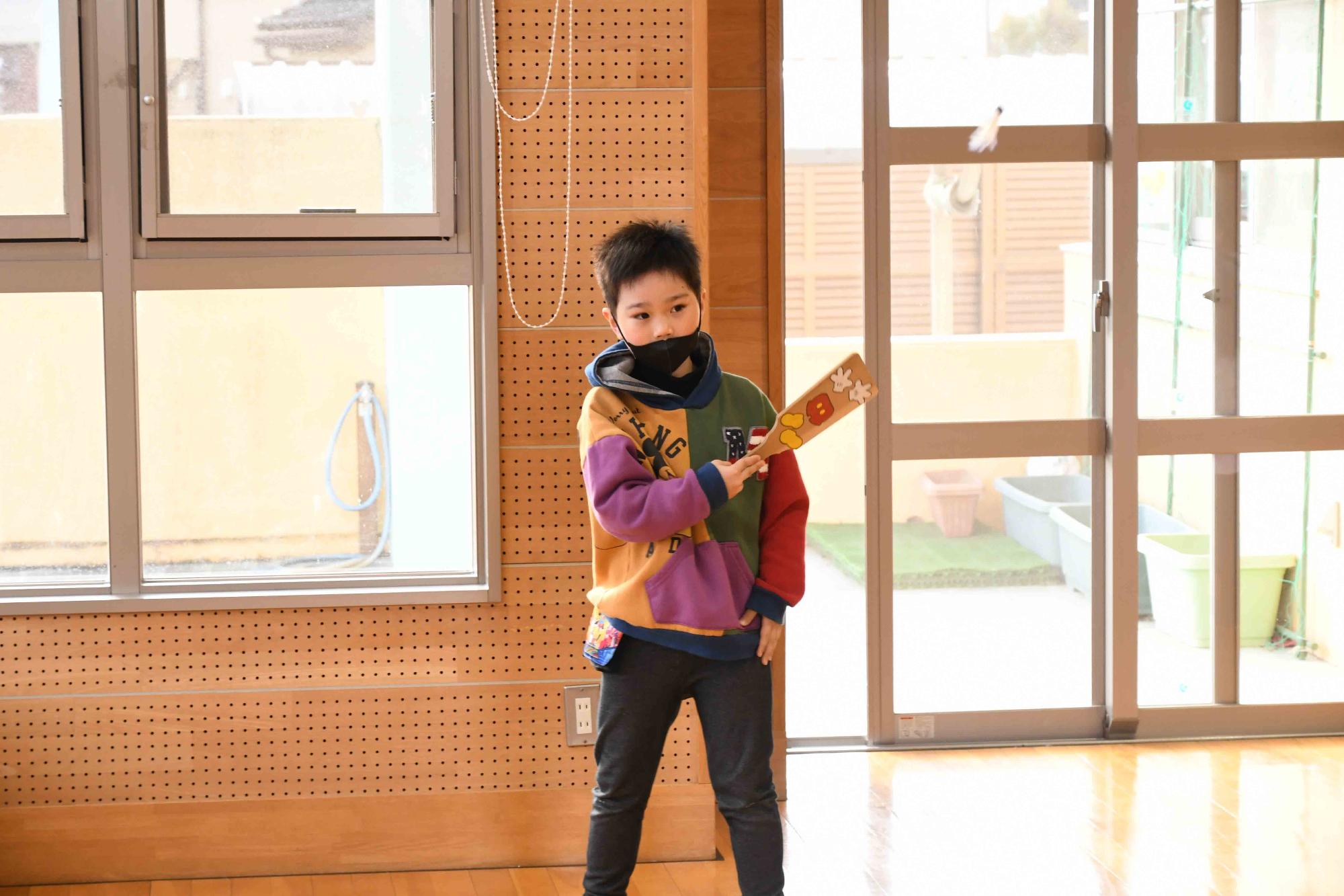 20240110玉幡児童館羽子板で遊ぼう9