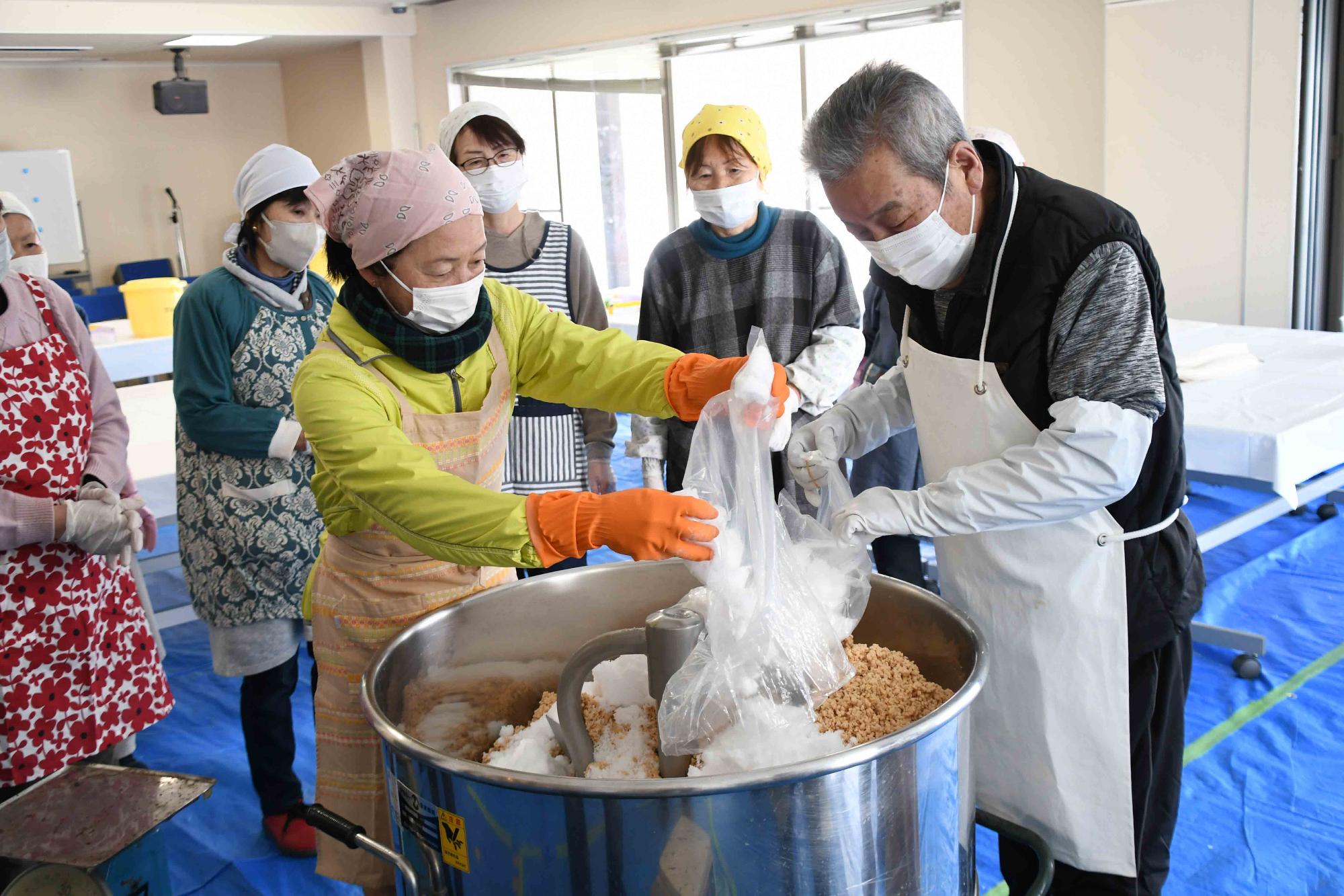 20240209ゆうのう敷島みそ作り体験7