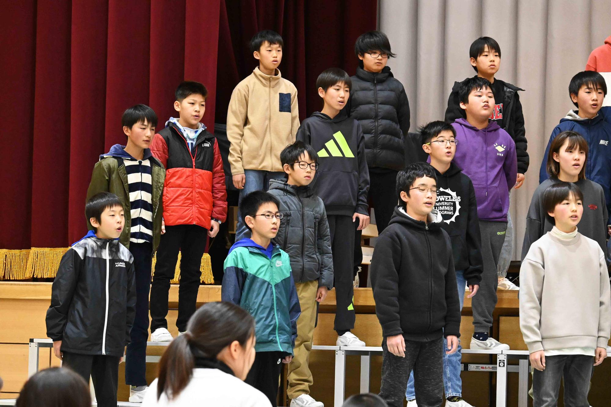 竜王小学校6年生を送る会29