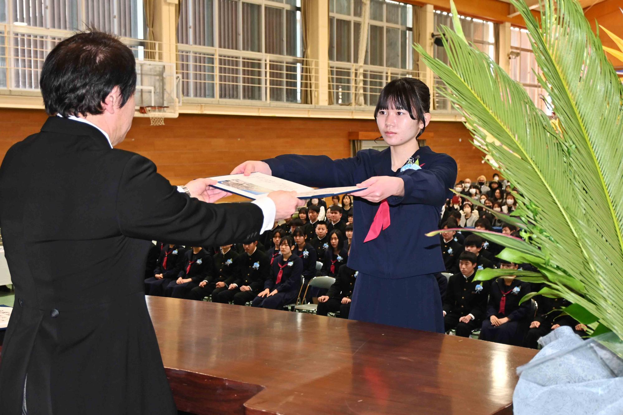 敷島中卒業式6