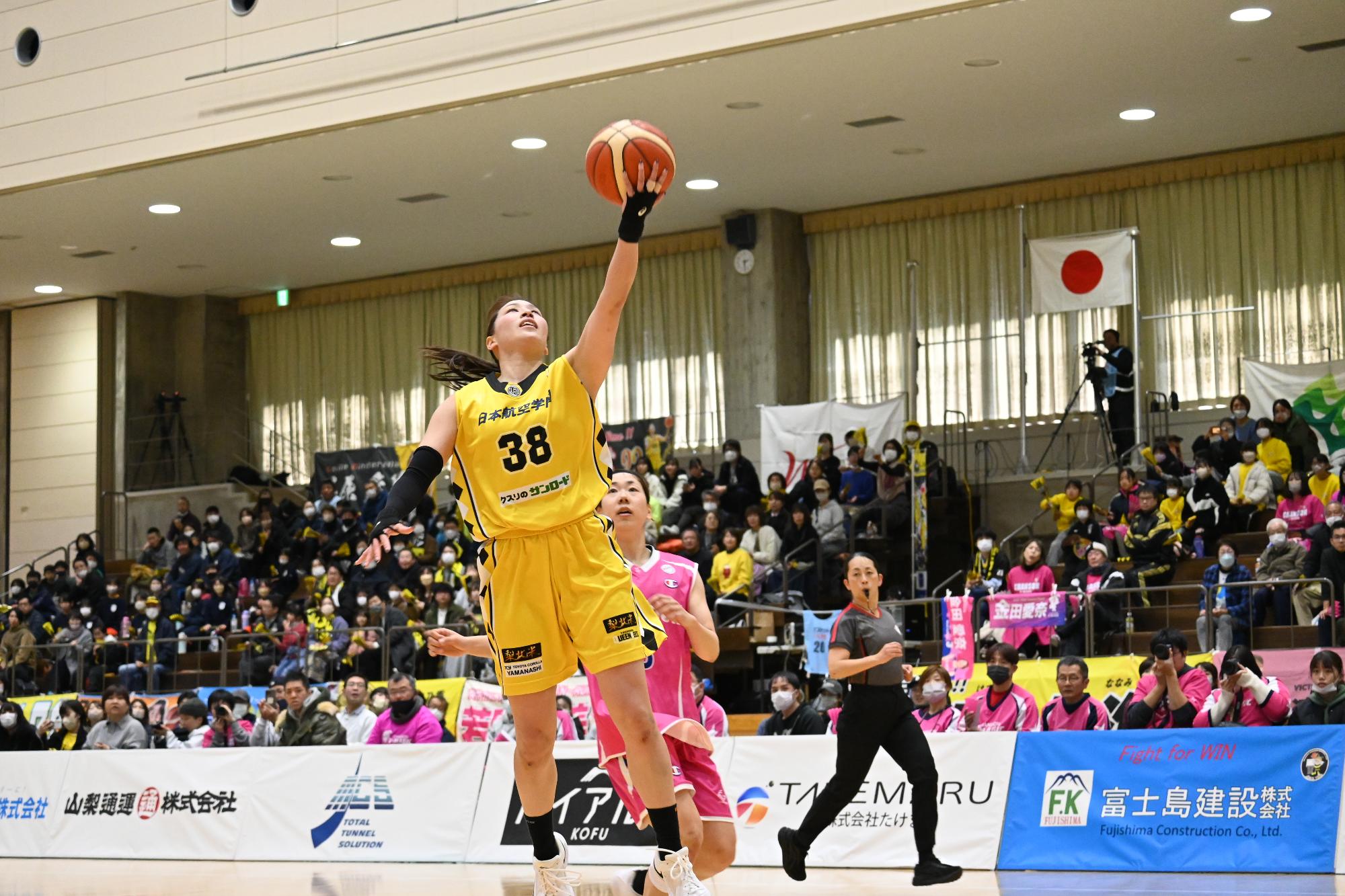 20231223山梨QB対シャンソン化粧品3