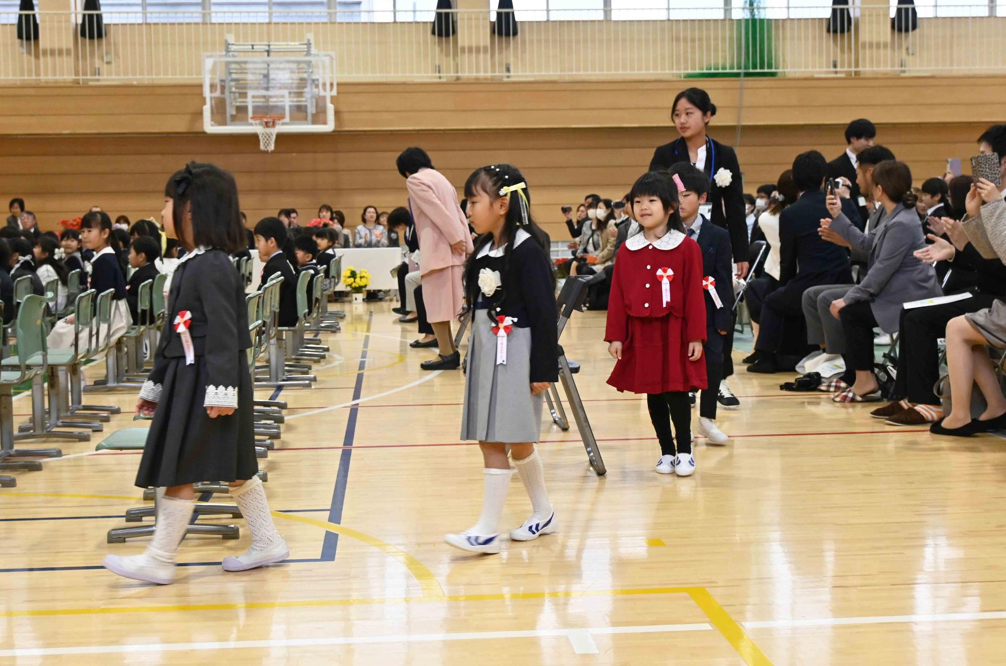 敷島南小入学式2