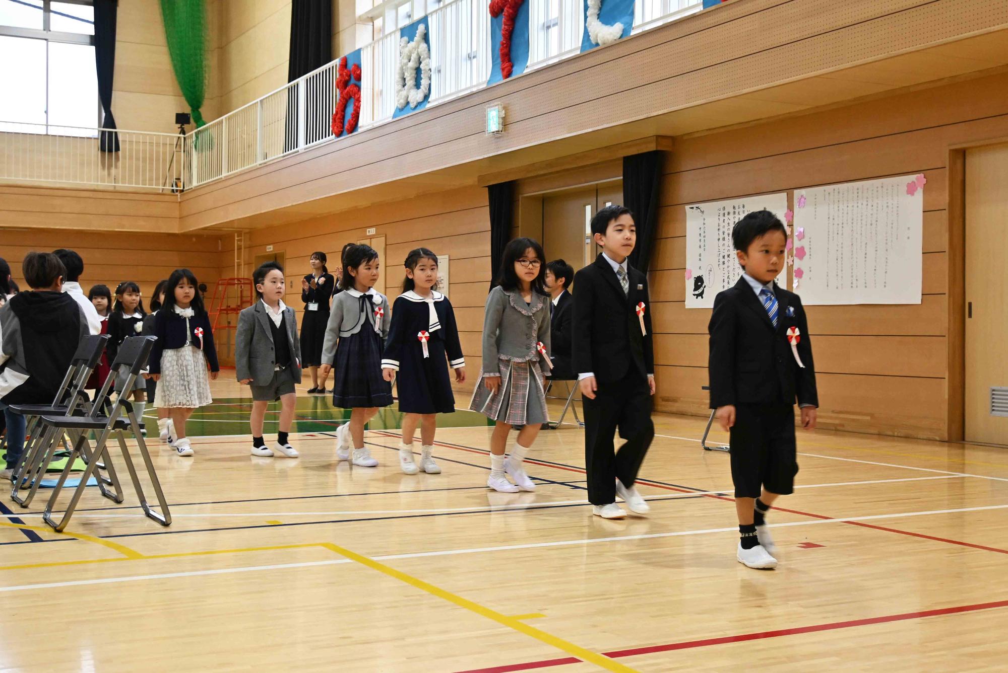 敷島南小入学式13