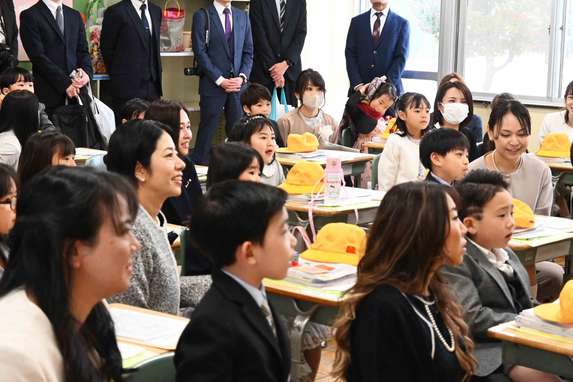 敷島南小入学式14