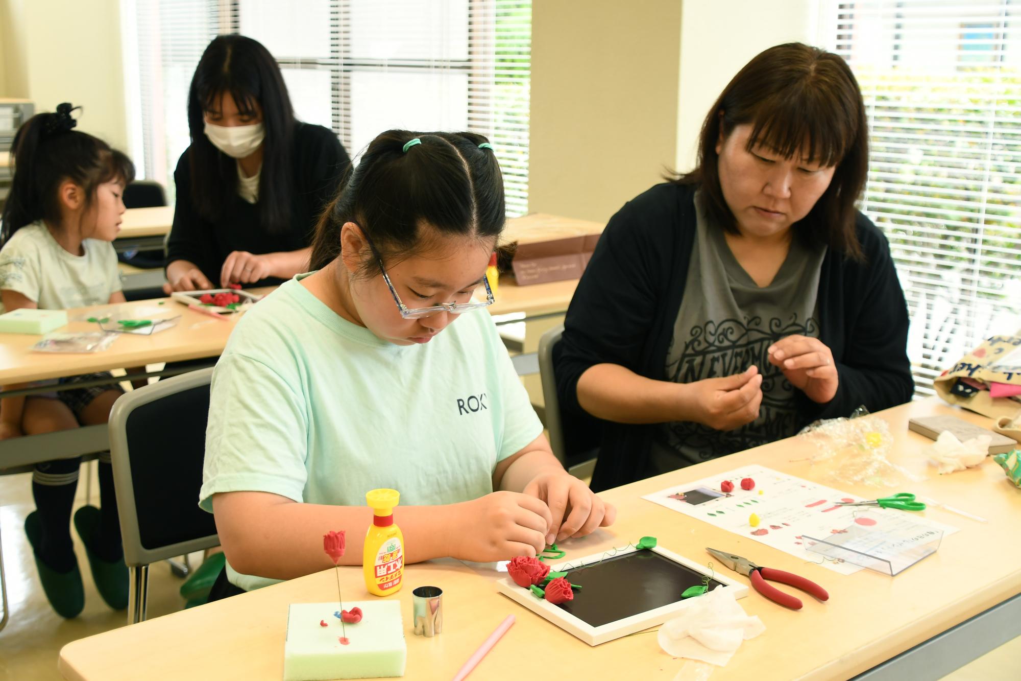 20240427親子プレゼント作り7