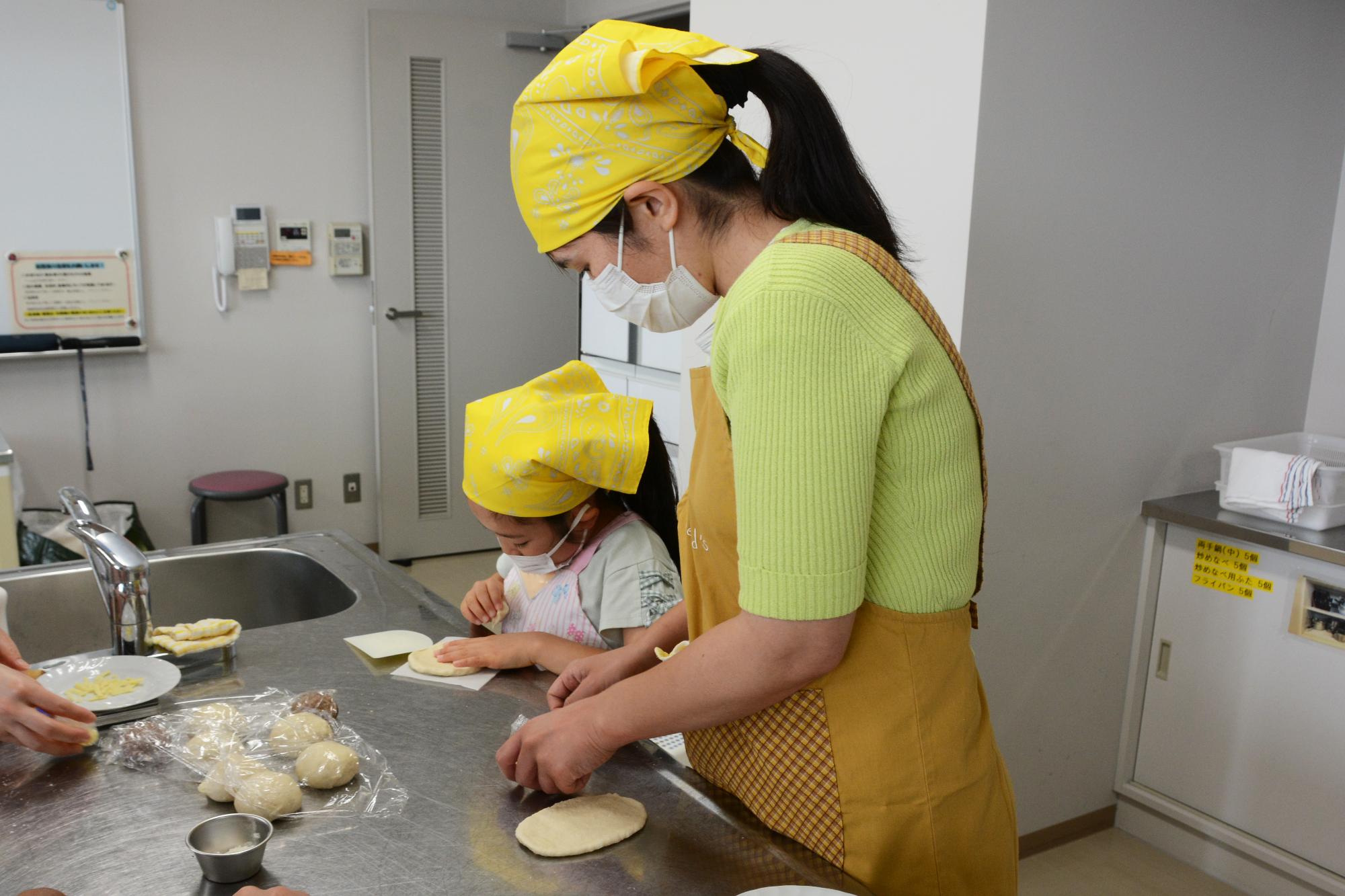 20240526親子天然酵母パン作り4