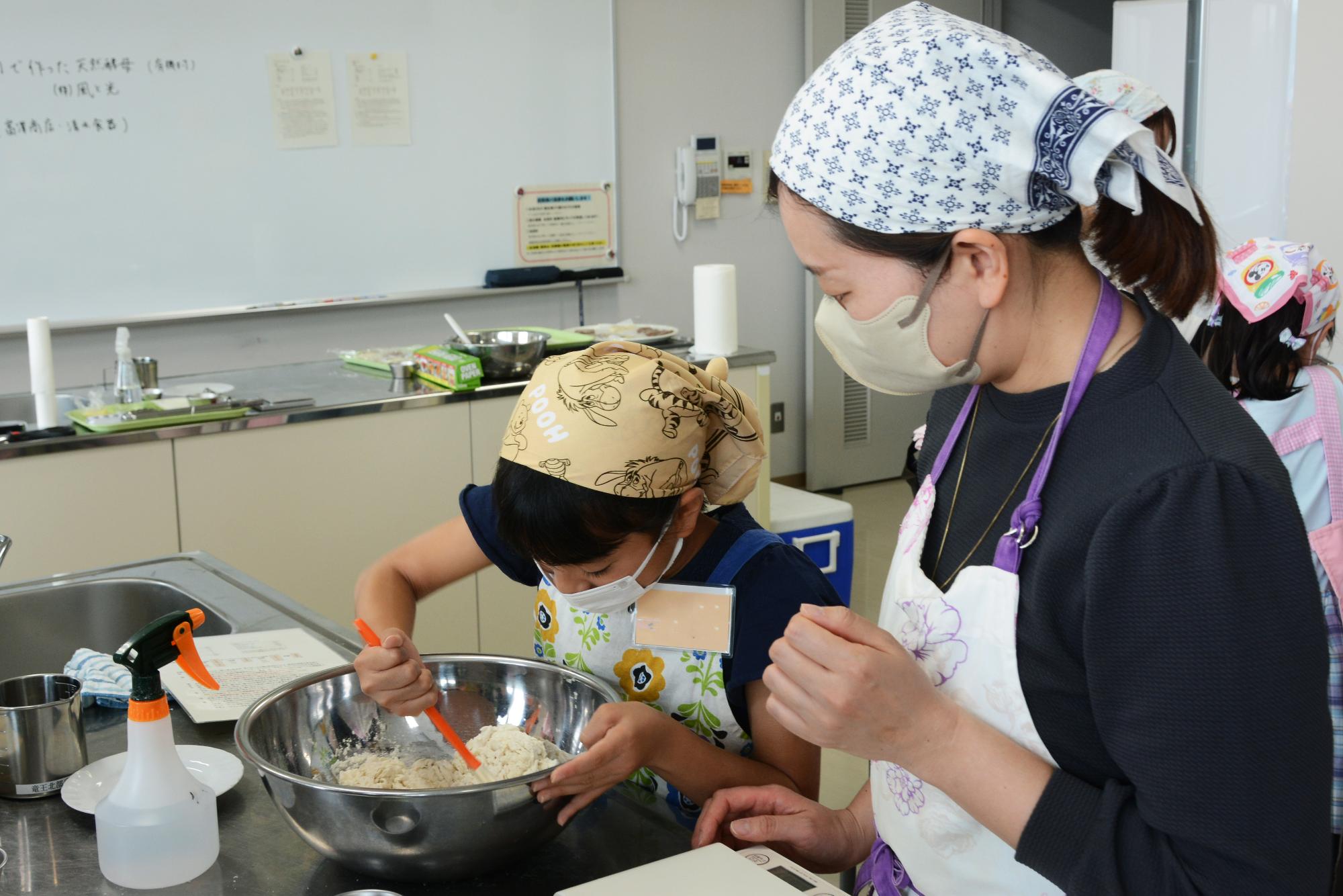 20240526親子天然酵母パン作り8