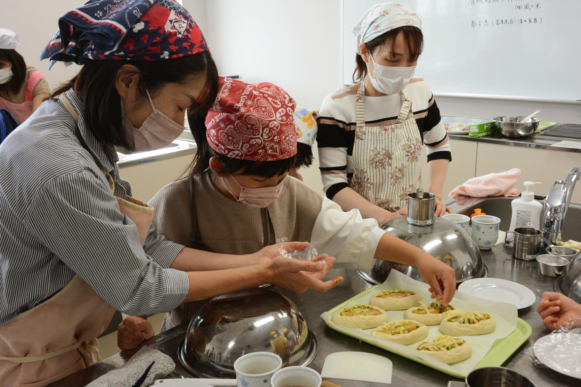 20240526親子天然酵母パン作り12