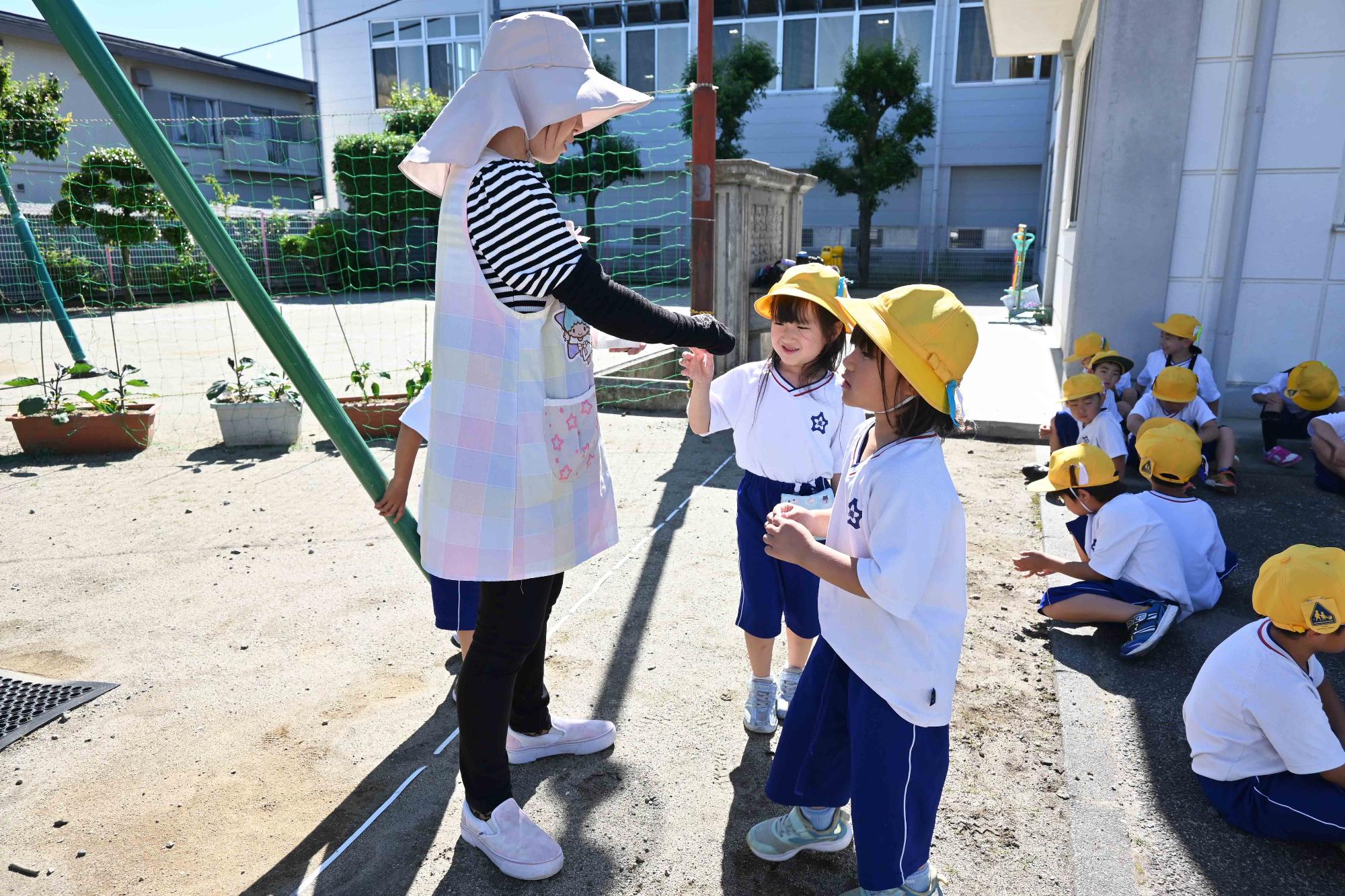 敷島南児童館種植え1