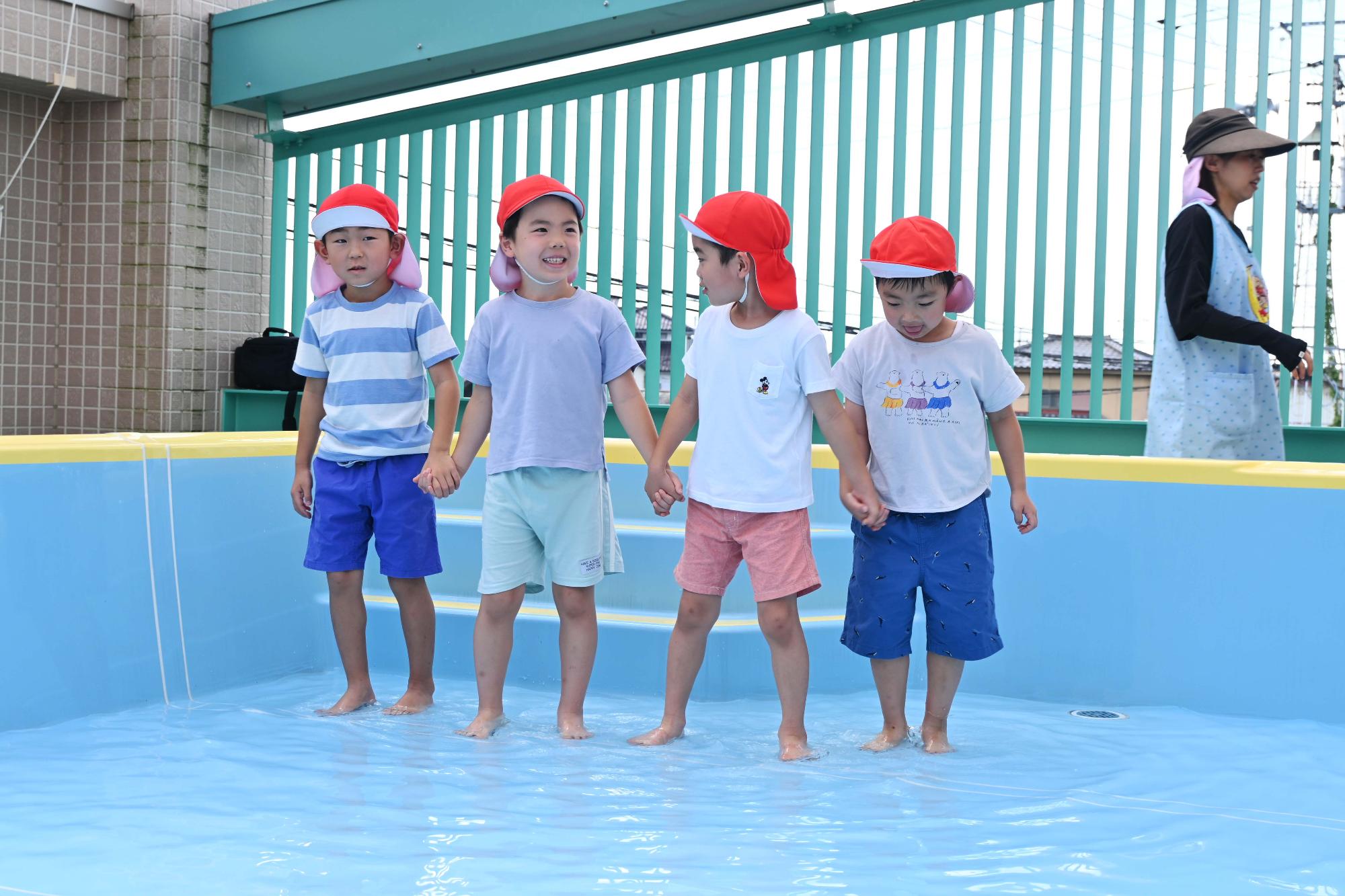 双葉西保育園プール開き12